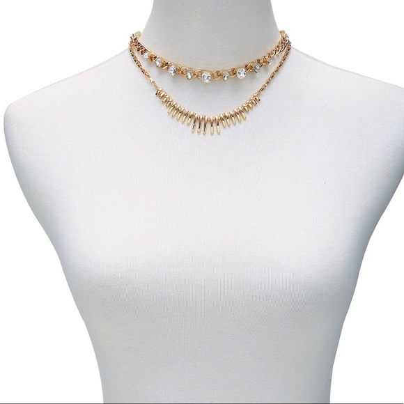 New! GUESS Gold-Tone Spike Necklace - Picture 4 of 9